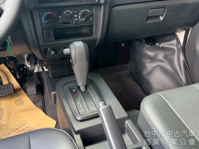 2023 A180 自排 跑九千多公里