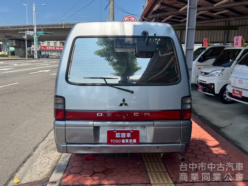 2012 得利卡箱型車