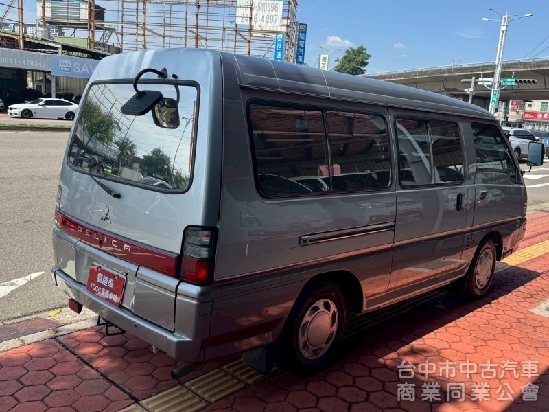 2012 得利卡箱型車