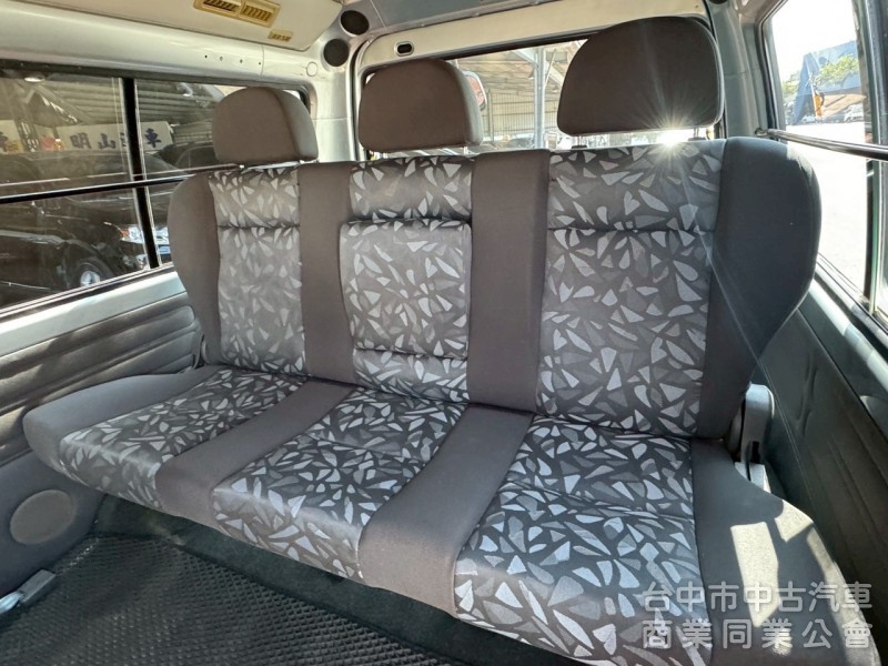 2012 得利卡箱型車