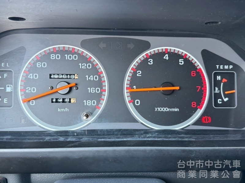 2012 得利卡箱型車