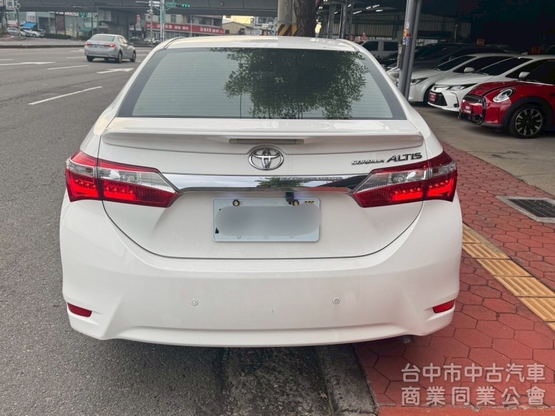 2014 Altis 1.8 跑八萬多公里