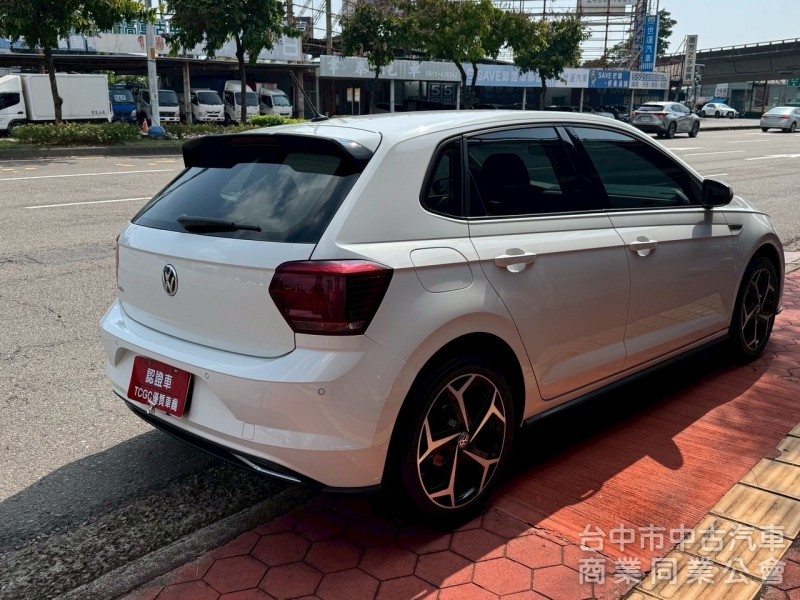 2018 Polo R-Line