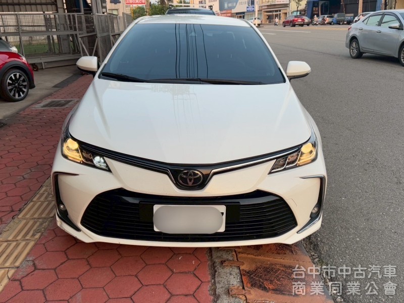 2021 Altis 豪華 跑四萬