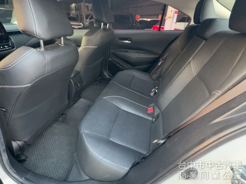2021 Altis 豪華 跑四萬
