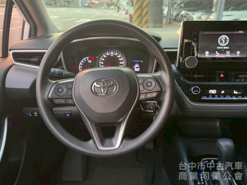 2021 Altis 豪華 跑四萬
