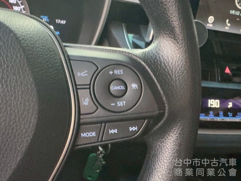 2021 Altis 豪華 跑四萬