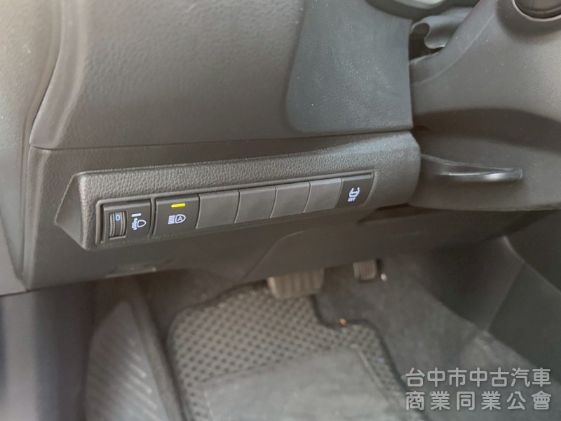 2021 Altis 豪華 跑四萬