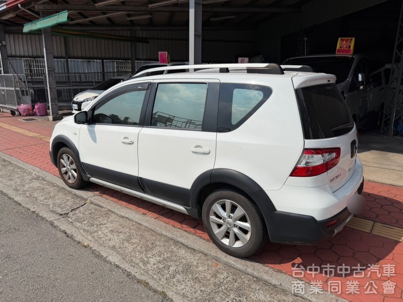2018 Livina 1.6 行家皮椅版
