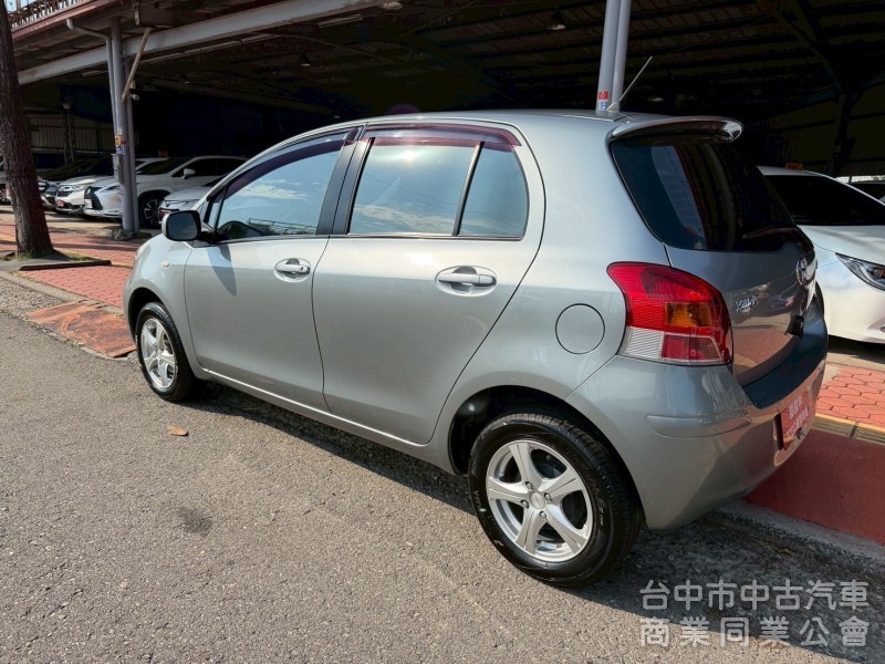 2012 Yaris 1.5 里程三萬多公里
