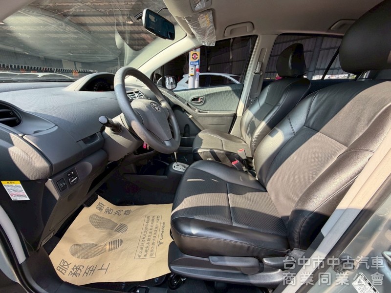 2012 Yaris 1.5 里程三萬多公里