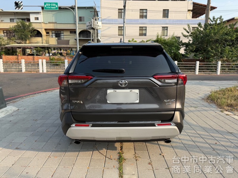 2020 Rav4 4WD跑六萬