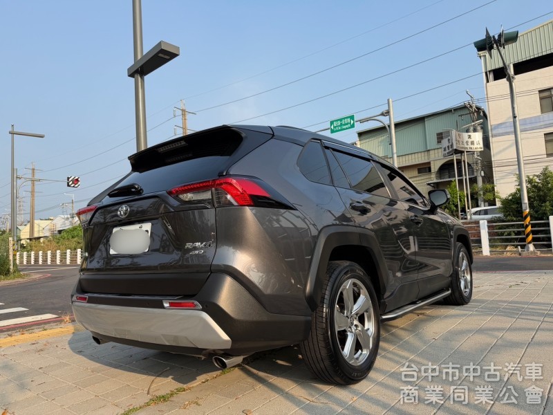 2020 Rav4 4WD跑六萬