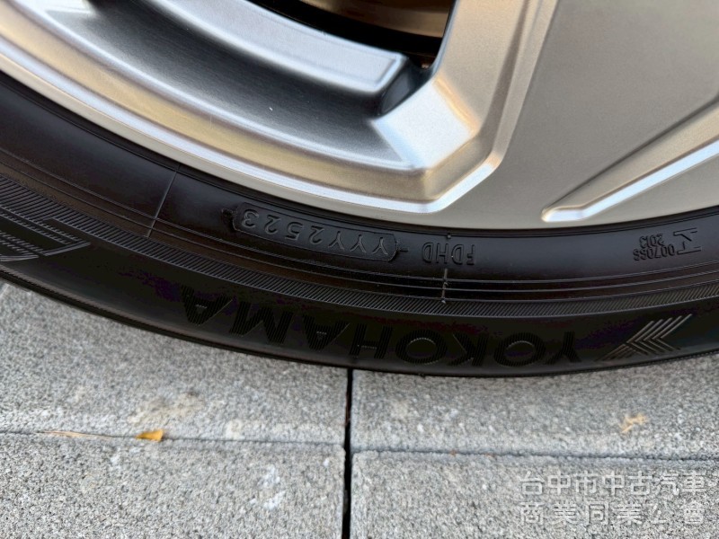 2020 Rav4 4WD跑六萬