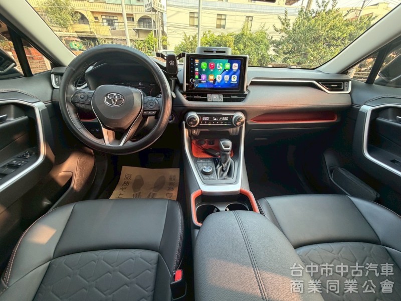 2020 Rav4 4WD跑六萬