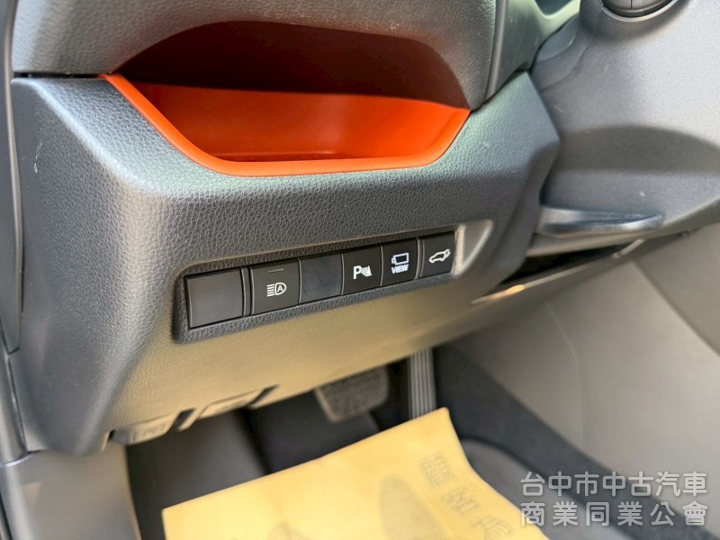 2020 Rav4 4WD跑六萬