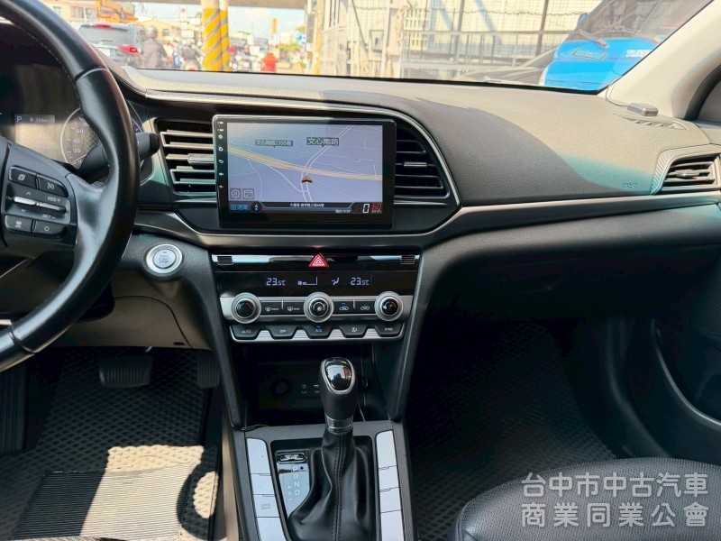 2019 Elantra 1.6旗艦 跑七萬多公里