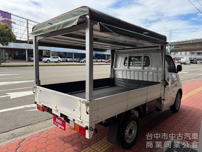 2024 Town Ace 自排貨車帆布