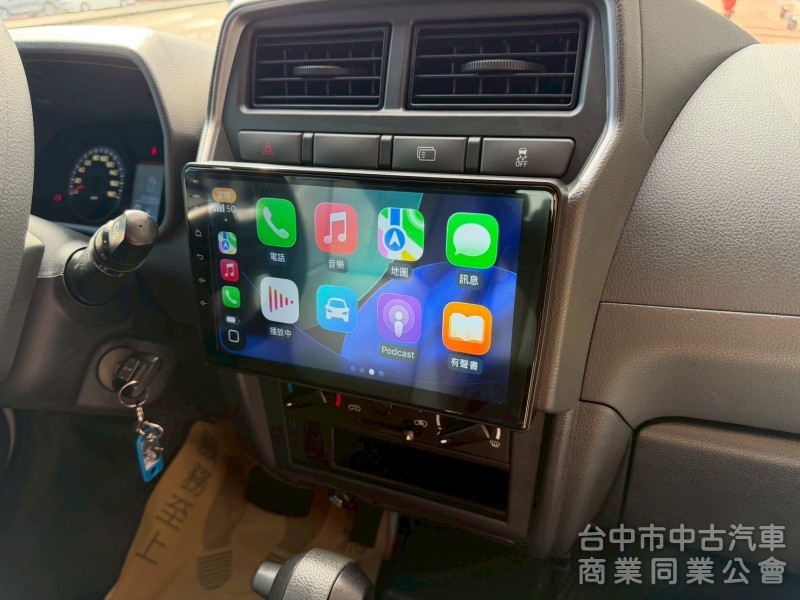 2023 A180自排 八人座 跑兩萬公里