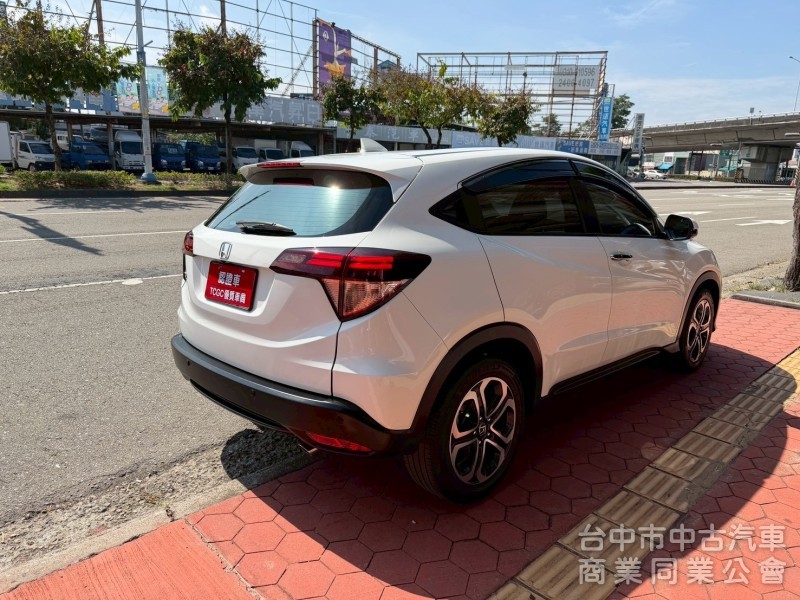 2018 HRV 1.8S 跑八萬多公里