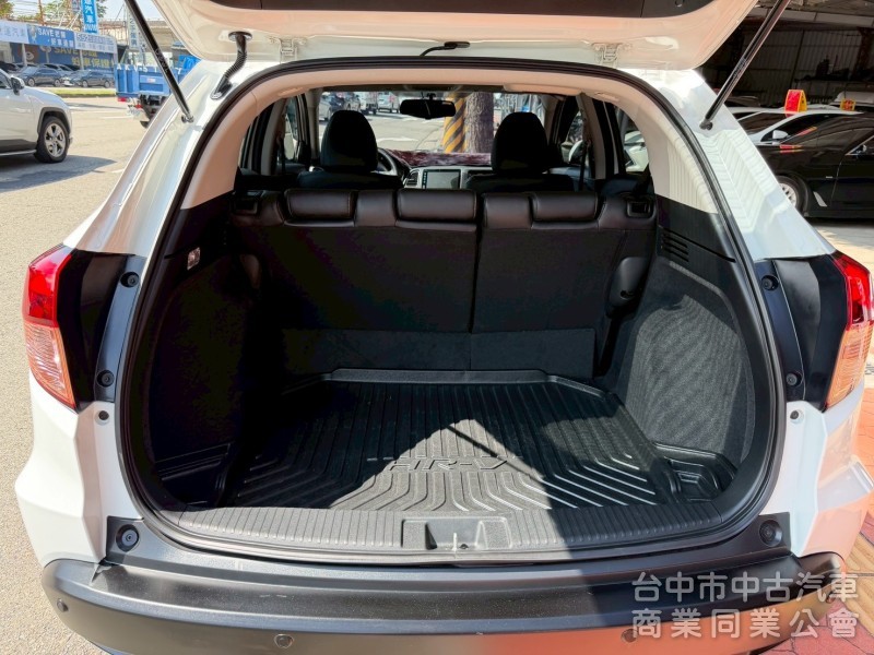 2018 HRV 1.8S 跑八萬多公里