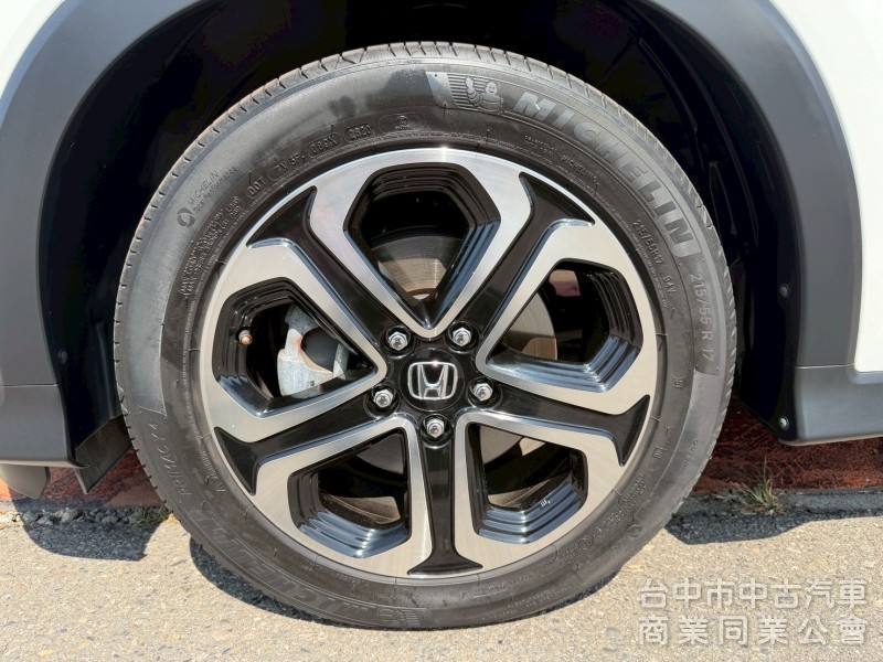 2018 HRV 1.8S 跑八萬多公里