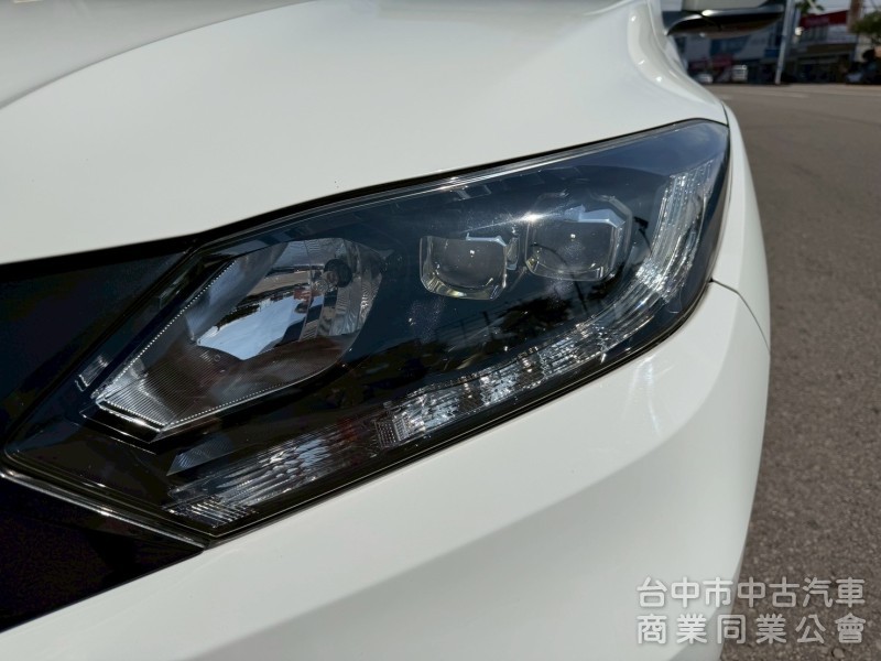 2018 HRV 1.8S 跑八萬多公里