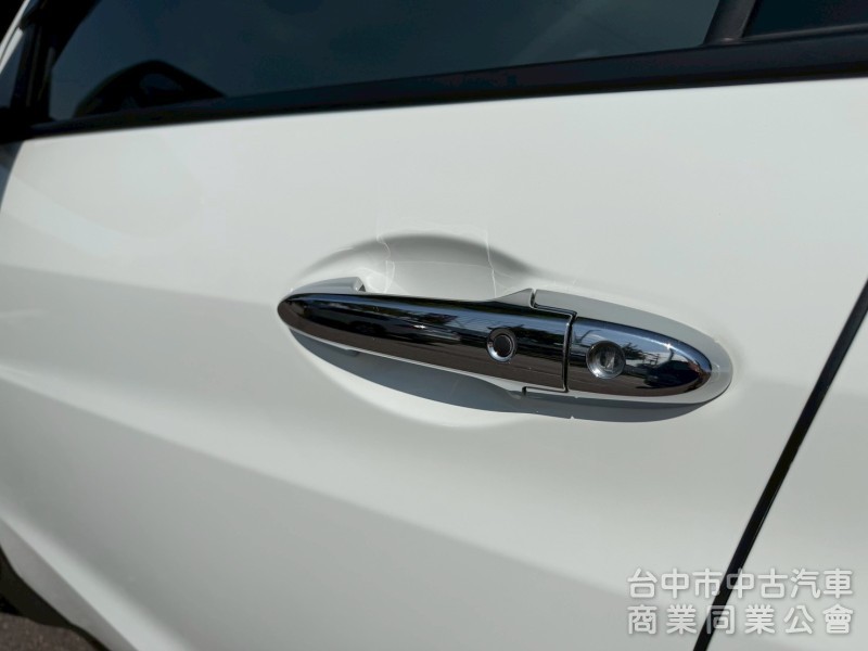 2018 HRV 1.8S 跑八萬多公里