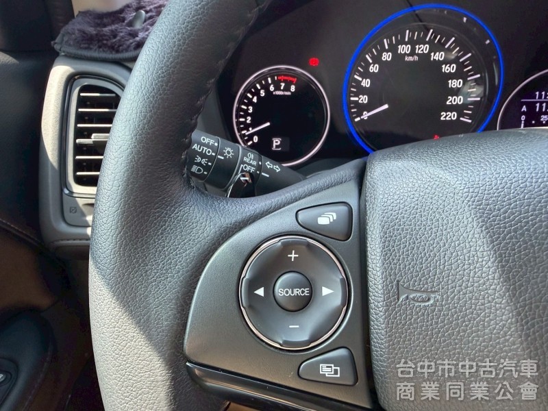 2018 HRV 1.8S 跑八萬多公里