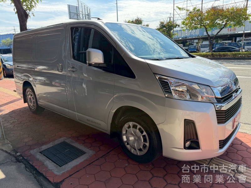 2022 Hiace 跑一萬多公里