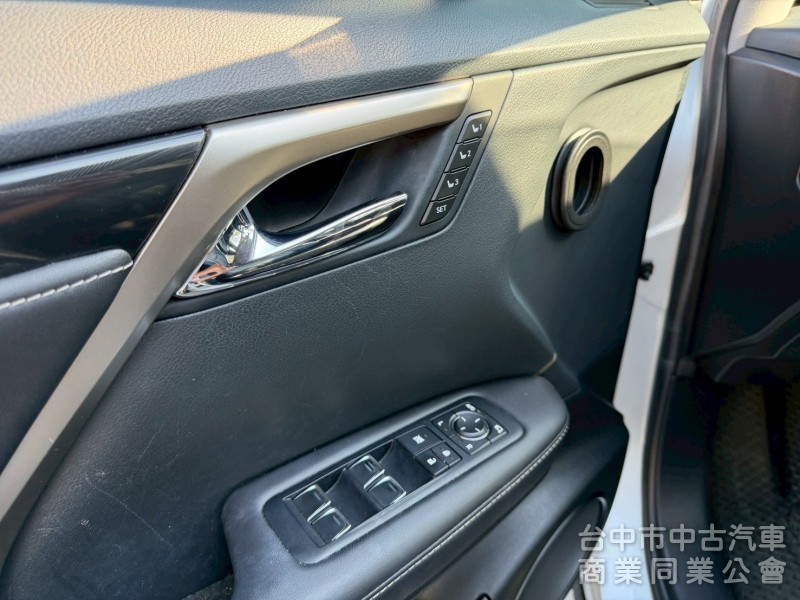 2016 RX200t 跑八萬多