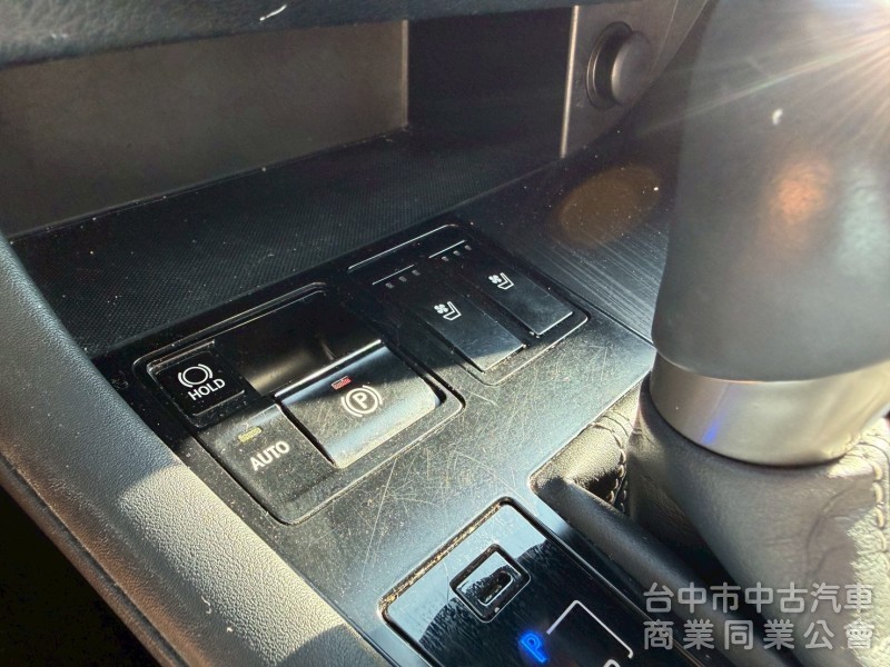 2016 RX200t 跑八萬多