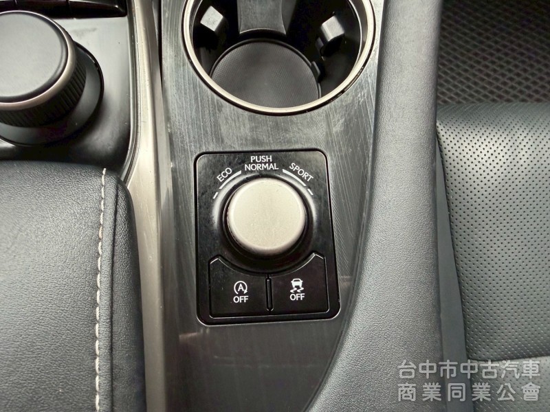 2016 RX200t 跑八萬多公里