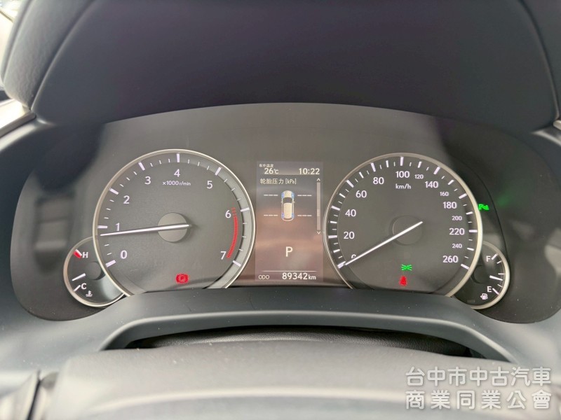 2016 RX200t 跑八萬多公里