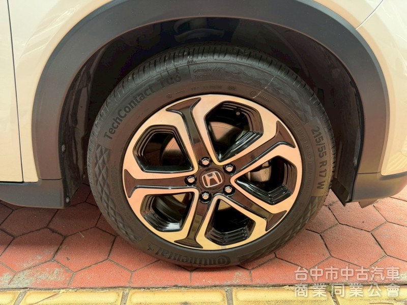 2018 HRV 1.8S 跑9萬多公里