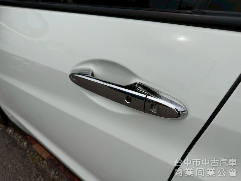 2018 HRV 1.8S 跑9萬多公里