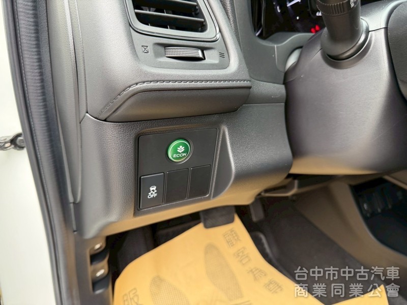 2018 HRV 1.8S 跑9萬多公里