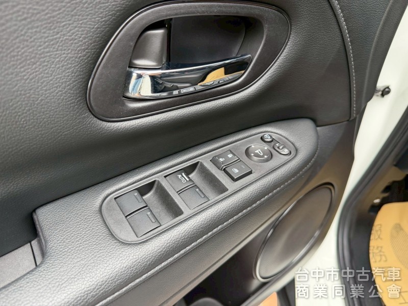 2018 HRV 1.8S 跑9萬多公里