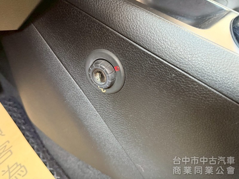 2015 Tiida 1.6豪華影音