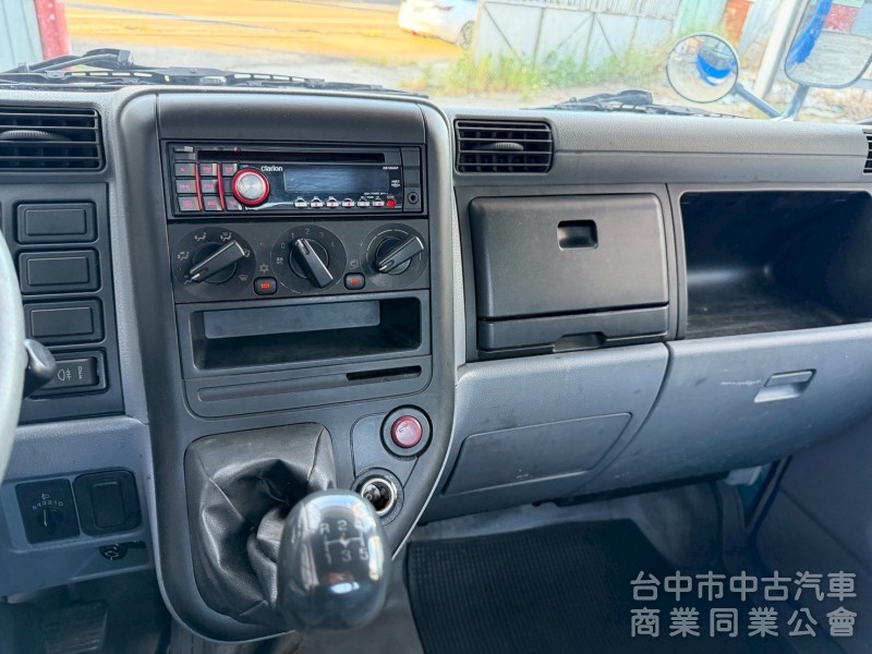 2012 堅達貨車 14.5呎 尾門