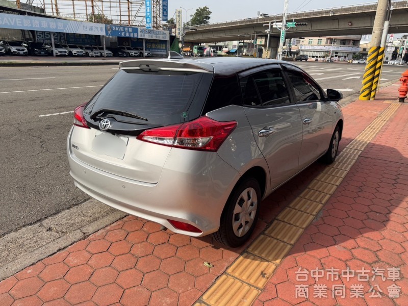 2019 Yaris 雅緻版 跑六萬多公里