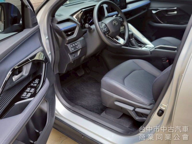 2024 Yaris Cross 酷動版