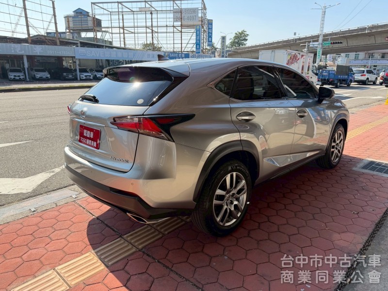 2016 NX200t豪華版 跑十一萬公里