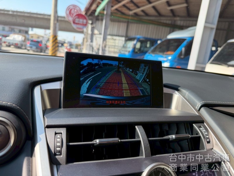 2016 NX200t豪華版 跑十一萬公里