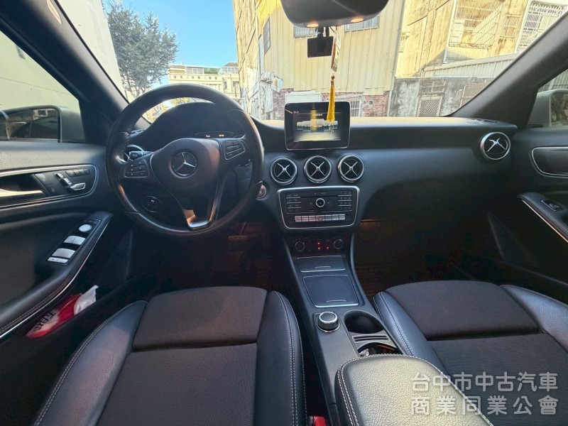 2015 A180跑十萬多公里