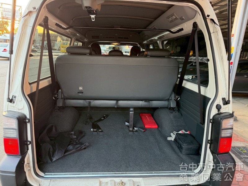 2023 得利卡廂型車 跑三萬多公里