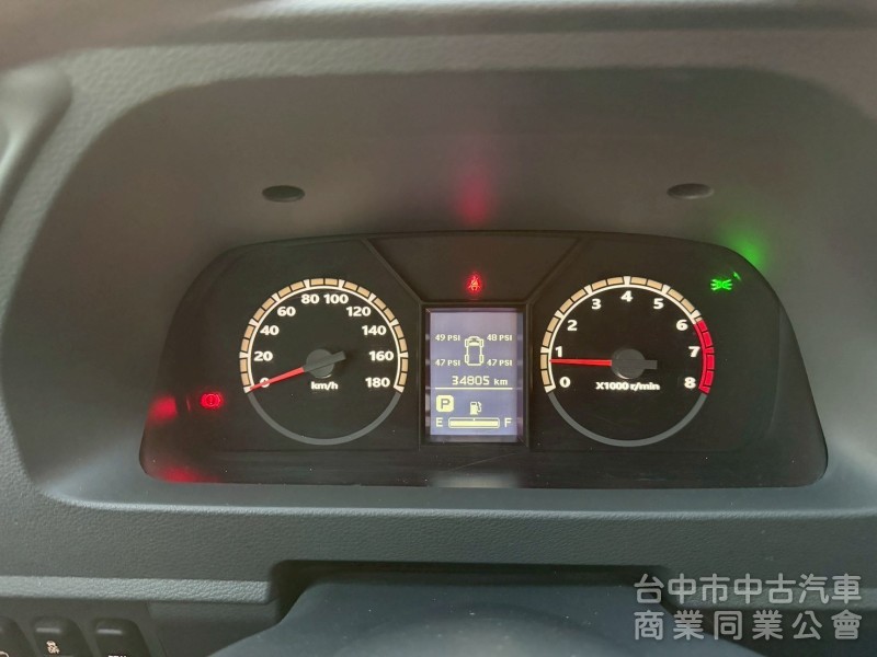 2023 得利卡廂型車 跑三萬多公里