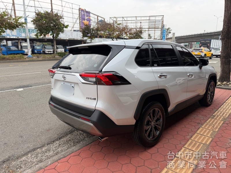2025 Rav4 2.0旗艦 新領牌車