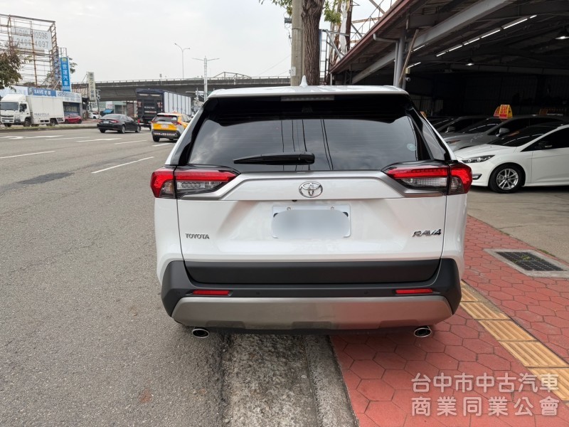 2025 Rav4 2.0旗艦 新領牌車