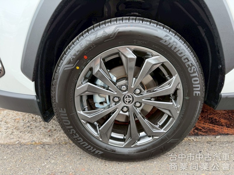 2025 Rav4 2.0旗艦 新領牌車